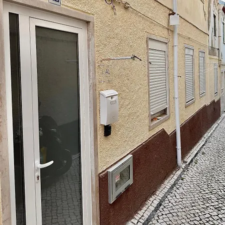 - Alecrim T2 Apartment Nazare